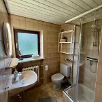 Urlaubskoenner - Gemuetliche Fuer 3 - 4 Personen In Инцелль